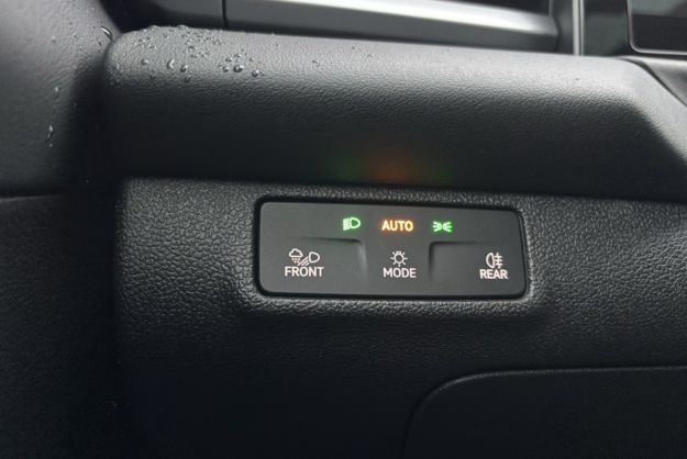 VOLKSWAGEN T-ROC ETSI 150 DSG7 R-LINE PLUS