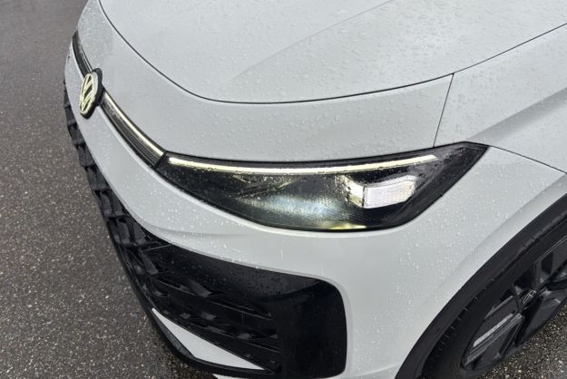 VOLKSWAGEN T-ROC ETSI 150 DSG7 R-LINE PLUS