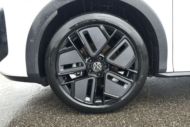 VOLKSWAGEN T-ROC ETSI 150 DSG7 R-LINE PLUS