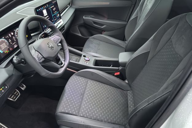 VOLKSWAGEN T-ROC ETSI 150 DSG7 R-LINE PLUS