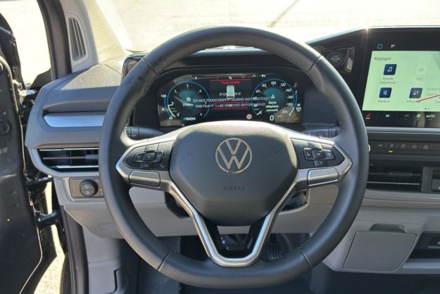 VOLKSWAGEN TRANSPORTER TDI 170 DSG PROCAB L1