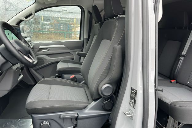 VOLKSWAGEN TRANSPORTER TDI 170 DSG PROCAB L2