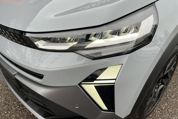 RENAULT CAPTUR E-TECH 160 ESPRIT ALPINE 360