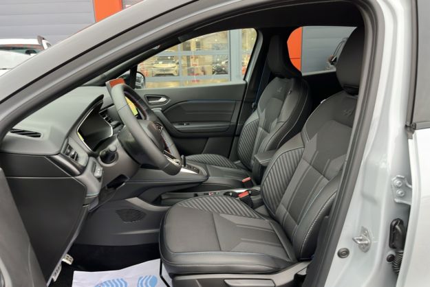 RENAULT CAPTUR E-TECH 160 ESPRIT ALPINE 360