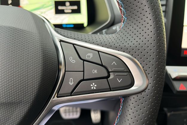 RENAULT CAPTUR E-TECH 160 ESPRIT ALPINE 360