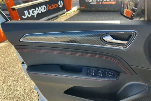 RENAULT ARKANA 145 E-TECH RS LINE