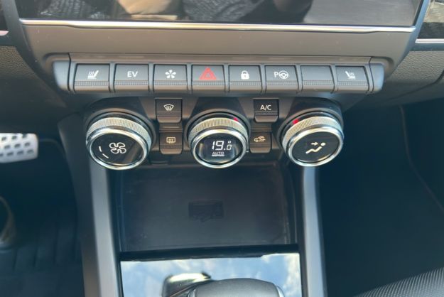 RENAULT ARKANA 145 E-TECH RS LINE