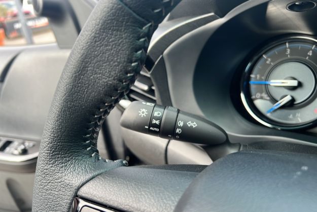 TOYOTA HILUX 2.8 204 BVA INVINCIBLE 4PL