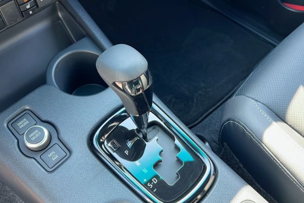 TOYOTA HILUX 2.8 204 BVA INVINCIBLE 4PL