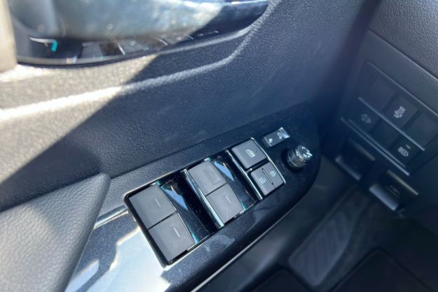 TOYOTA HILUX 2.8 204 BVA INVINCIBLE 4PL