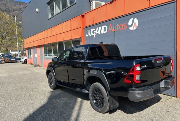 TOYOTA HILUX 2.8 204 BVA INVINCIBLE 4PL