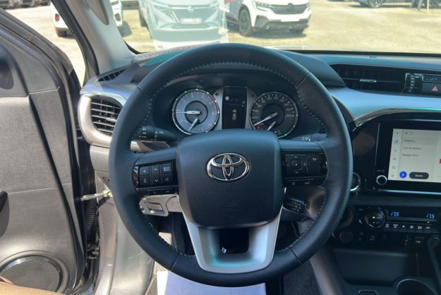 TOYOTA HILUX 2.8 D4-D 204 BVA EXECUTIVE 4PL