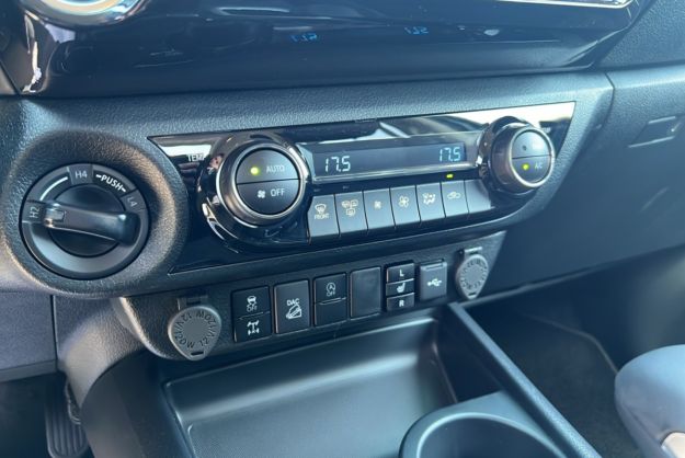 TOYOTA HILUX 2.8 D4-D 204 BVA EXECUTIVE 4PL