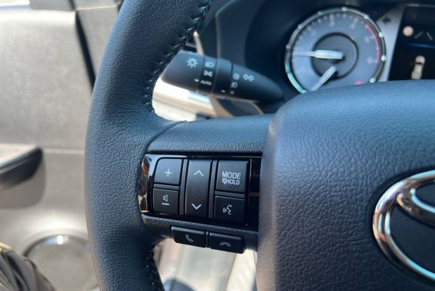 TOYOTA HILUX 2.8 D4-D 204 BVA EXECUTIVE 4PL