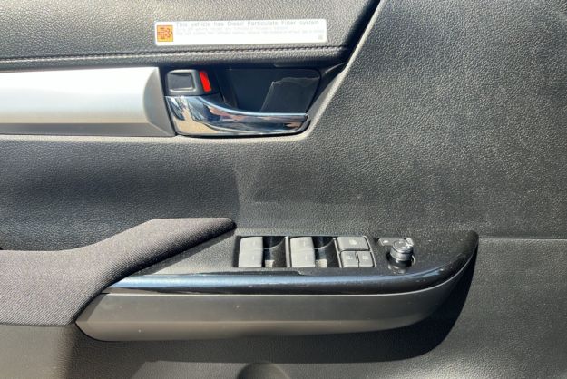 TOYOTA HILUX 2.8 D4-D 204 BVA EXECUTIVE 4PL