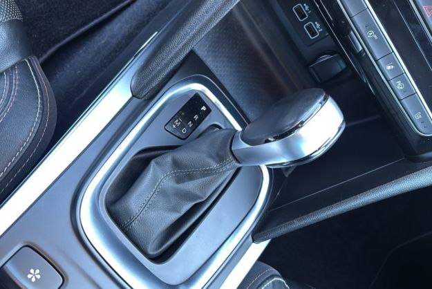 RENAULT MEGANE ESTATE 1.3 TCE 140 EDC EDITION ONE