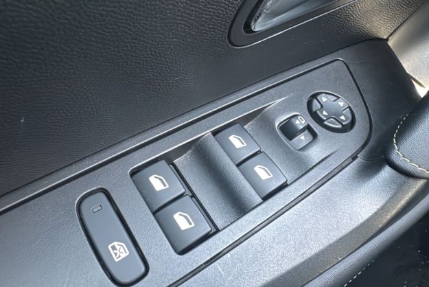 PEUGEOT 2008 1.2 130 EAT8 GT T.O