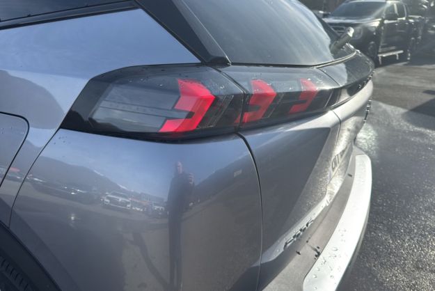 PEUGEOT 2008 1.2 130 EAT8 GT T.O