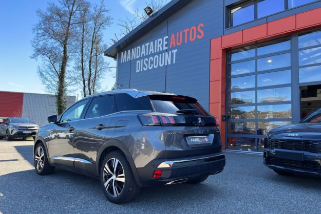 PEUGEOT 3008 HYBRID4 300 GT
