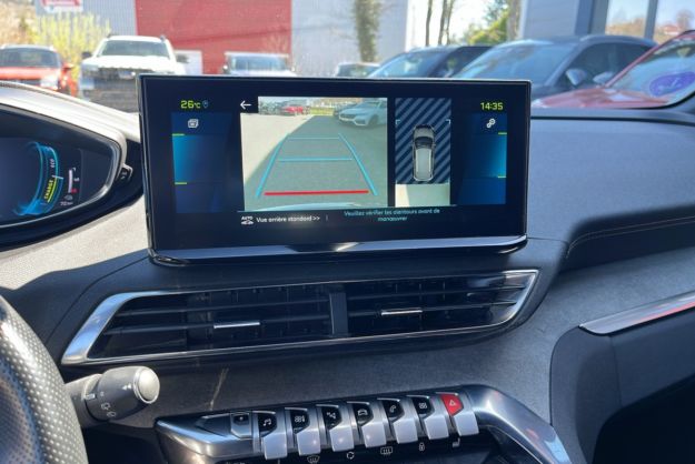 PEUGEOT 3008 HYBRID4 300 GT