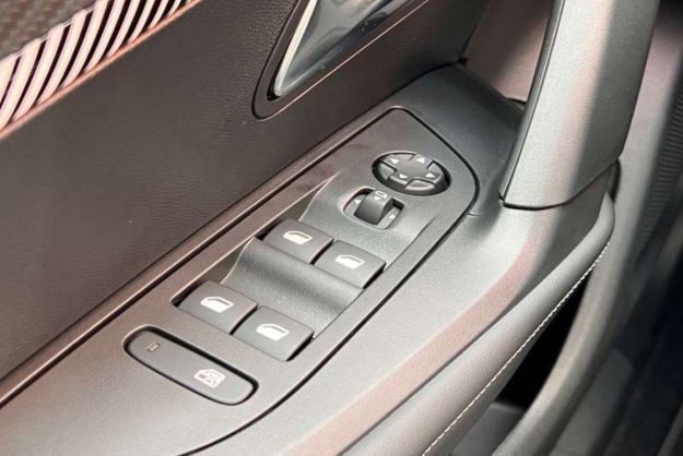 PEUGEOT 2008 130 EAT8 ALLURE SURÉQUIPÉ