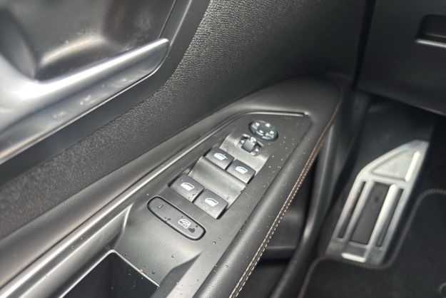 PEUGEOT 3008 HDI 130 EAT8 GT-LINE