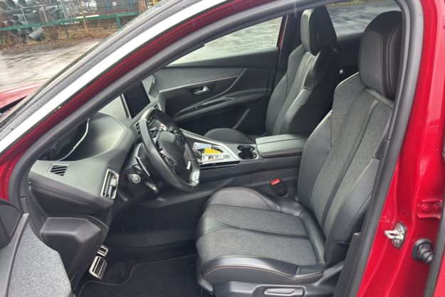 PEUGEOT 3008 HDI 130 EAT8 GT-LINE