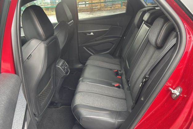 PEUGEOT 3008 HDI 130 EAT8 GT-LINE