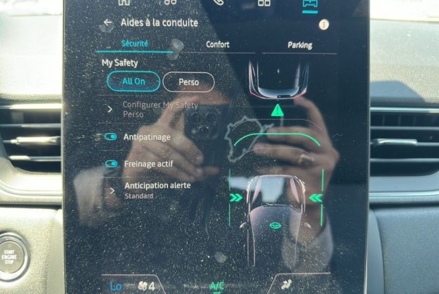 RENAULT CAPTUR E-TECH HYBRID 145 TECHNO PLUS