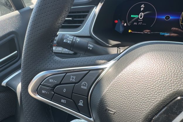 RENAULT CAPTUR E-TECH HYBRID 145 TECHNO PLUS