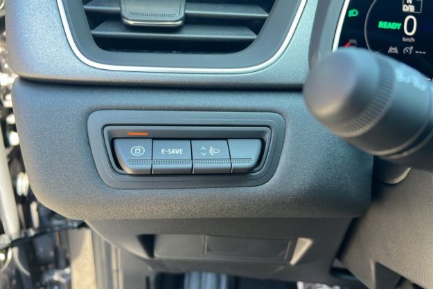 RENAULT CAPTUR E-TECH HYBRID 145 TECHNO PLUS