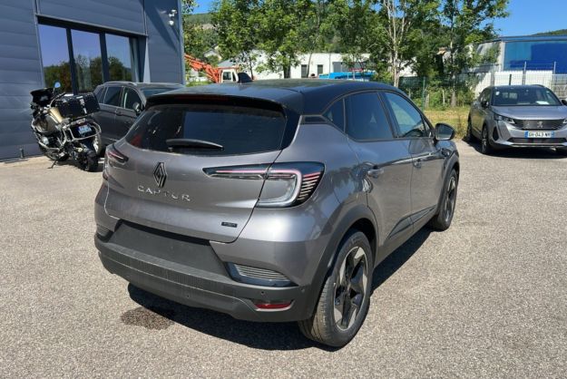 RENAULT CAPTUR E-TECH HYBRID 145 TECHNO PLUS