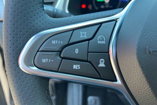 RENAULT CAPTUR E-TECH HYBRID 145 TECHNO PLUS