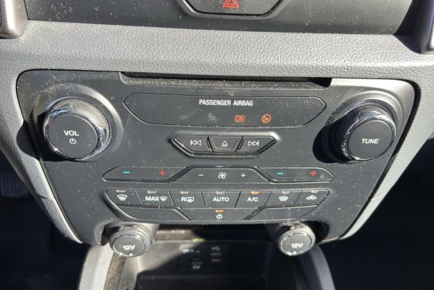 FORD RANGER 2.2 TDI 160 XLT SUPERCABINE RIDEAU