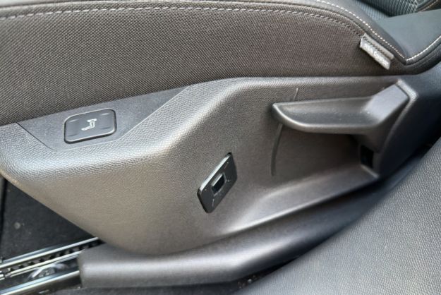 PEUGEOT 3008 HYBRID 136 E-DCS6 ALLURE GPS PANO