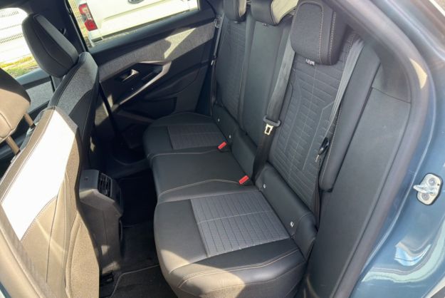 PEUGEOT 3008 HYBRID 136 E-DCS6 ALLURE GPS PANO