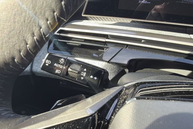 PEUGEOT 3008 HYBRID 136 E-DCS6 ALLURE GPS PANO