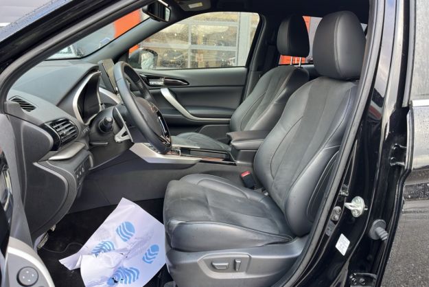 MITSUBISHI ECLIPSE CROSS 2.4 PHEV 4WD INTENSE