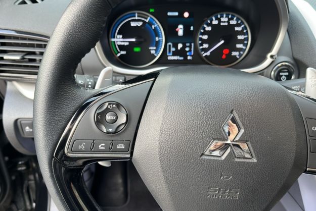 MITSUBISHI ECLIPSE CROSS 2.4 PHEV 4WD INTENSE