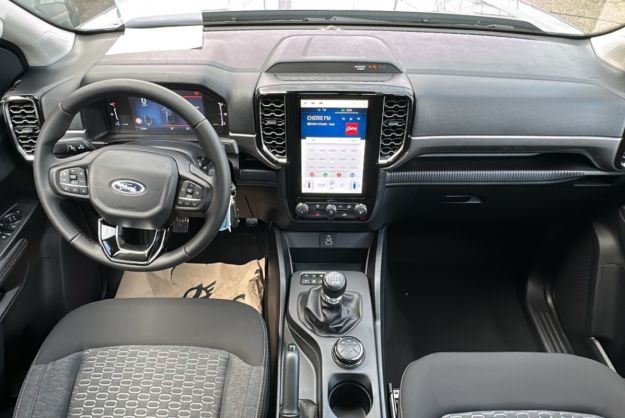 FORD RANGER 2.0 TDCI 170 BVM6 XLT SUPERCAB