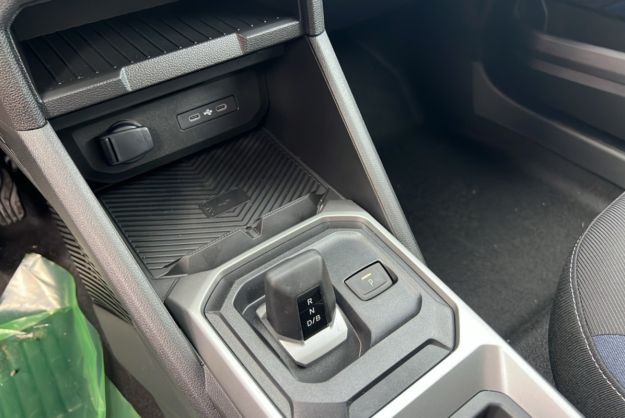 DACIA DUSTER HEV 140 JOURNEY PLUS