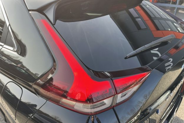 MITSUBISHI ECLIPSE CROSS 2.4 PHEV 4WD INTENSE