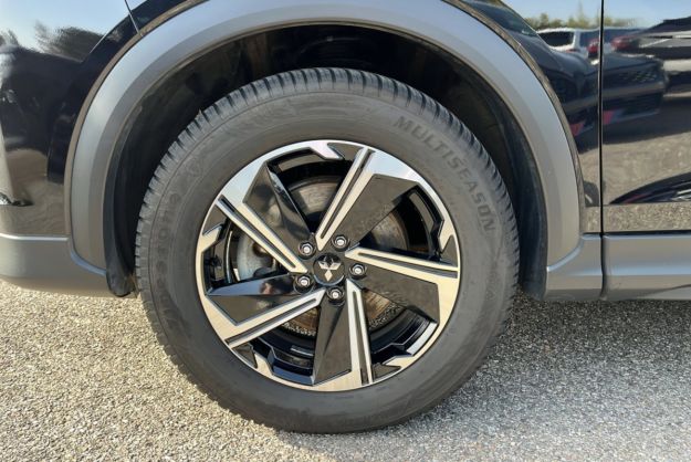 MITSUBISHI ECLIPSE CROSS 2.4 PHEV 4WD INTENSE