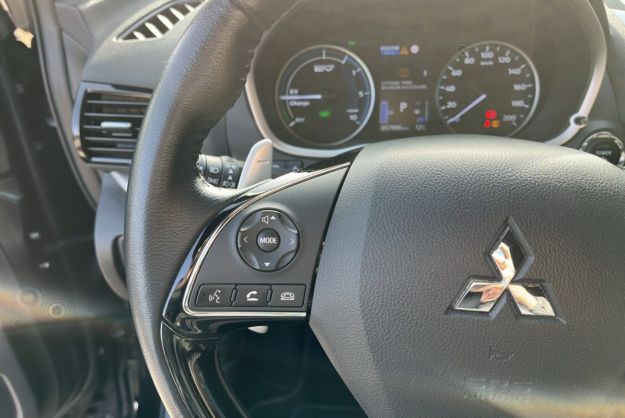 MITSUBISHI ECLIPSE CROSS 2.4 PHEV 4WD INTENSE