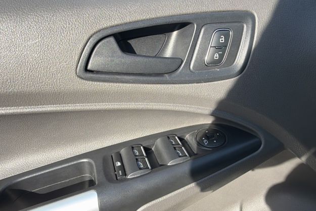 FORD TRANSIT CONNECT 1.5 BVA 120