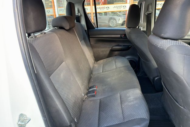 TOYOTA HILUX LECAP 2.4 D-4D 150 DOUBLE CABINE