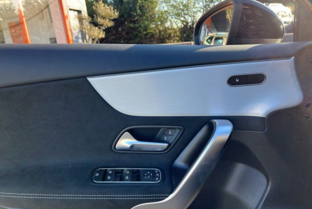 MERCEDES-BENZ CLASSE A 200D BVA EXCLUSIVE DESIGN