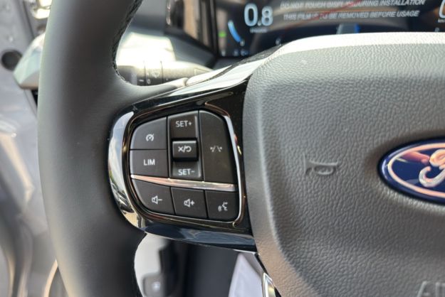 FORD TRANSIT CUSTOM 170 BVA8 SPORT L1H1 320