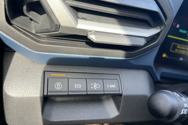 DACIA BIGSTER HYBRID 155 EXPRESSION PLUS