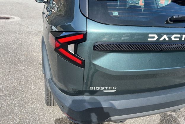 DACIA BIGSTER HYBRID 155 EXPRESSION PLUS